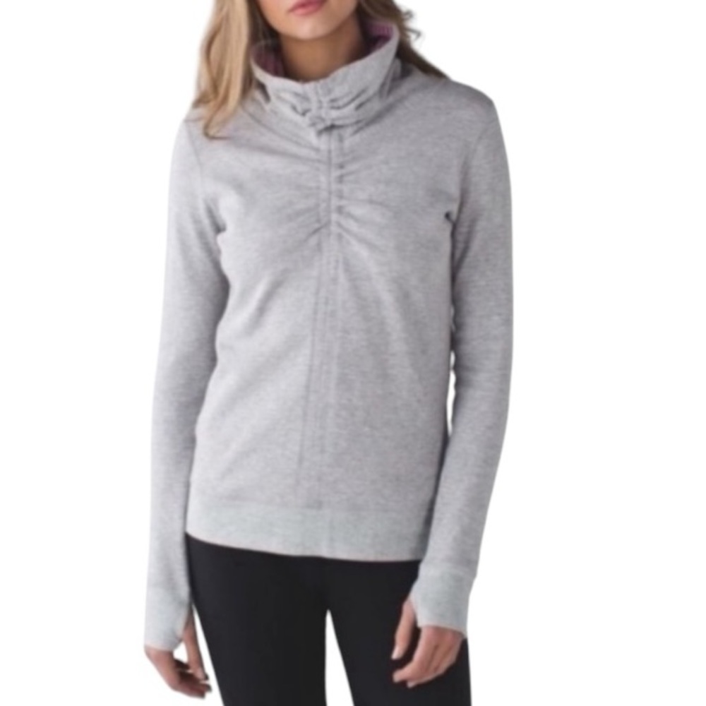 Lululemon In a Cinch Long Sleeve Grey Reversible Pullover Top Size S